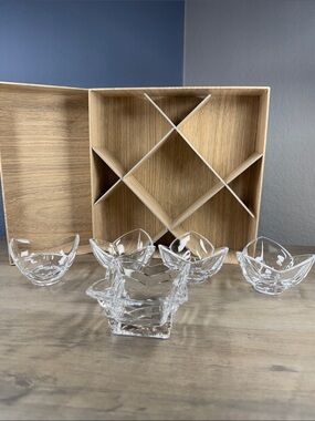 Vintage Hoya Crystal Japan 5 Pc Serving Set Wood Box Floral Bowls NWOT Gift